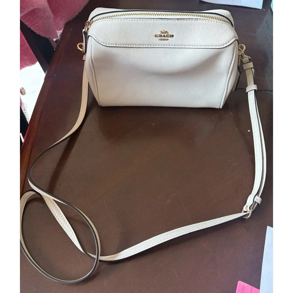 COACH Very Rare F76629‎ Bennett Crossbody White Excellent Condition
